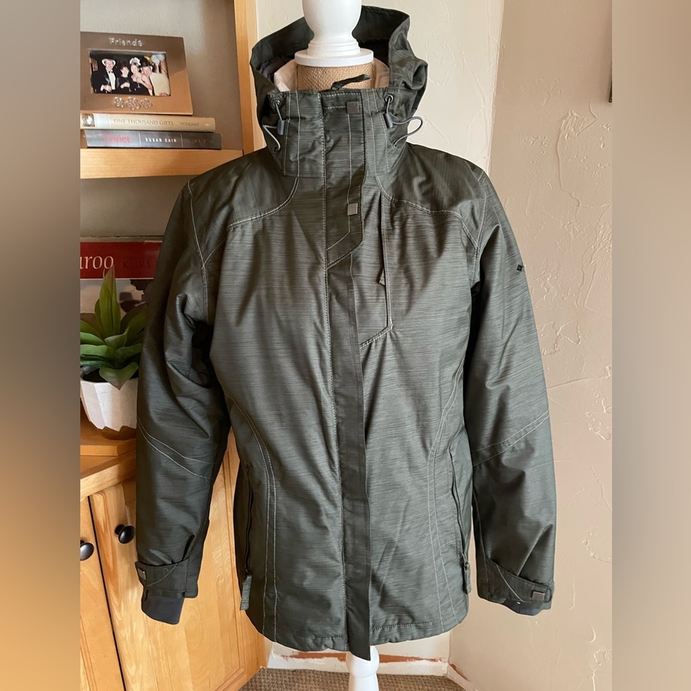 Columbia 3 in 1 jacket, Size M